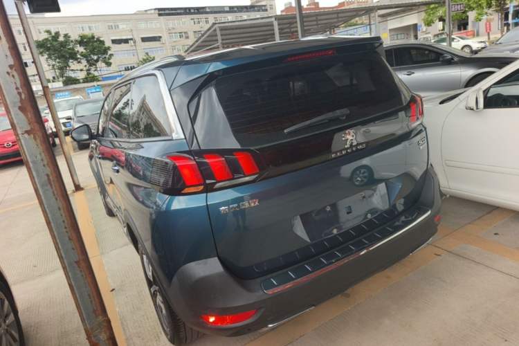Used Peugeot 5008 2017 380THP 7-Seater Elite Edition Rear Left 45 Deg