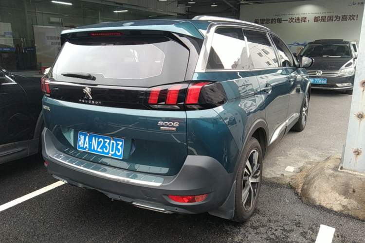Used Peugeot 5008 2017 380THP 5-Seater Elite Edition Rear Right 45 Deg