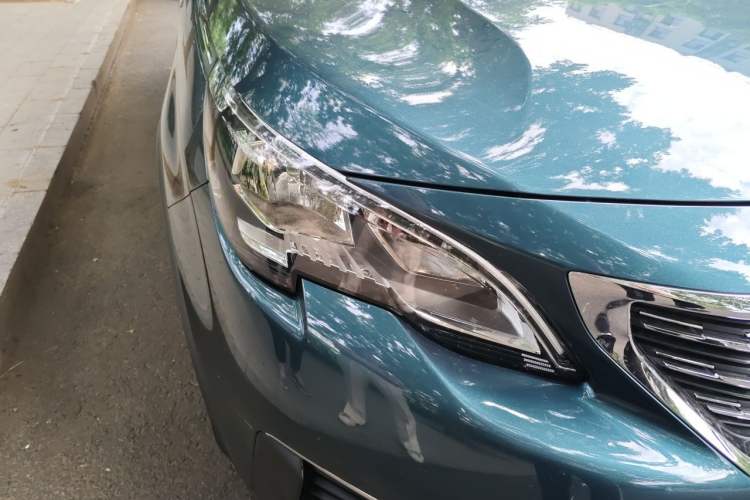 Used Peugeot 5008 2017 380THP 7-Seater Boundary-Free Edition Right Front Headlight
