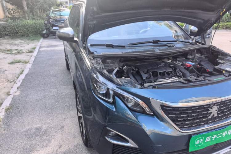 Used Peugeot 5008 2017 380THP 7-Seater Luxury GT Edition Right Front Headlight