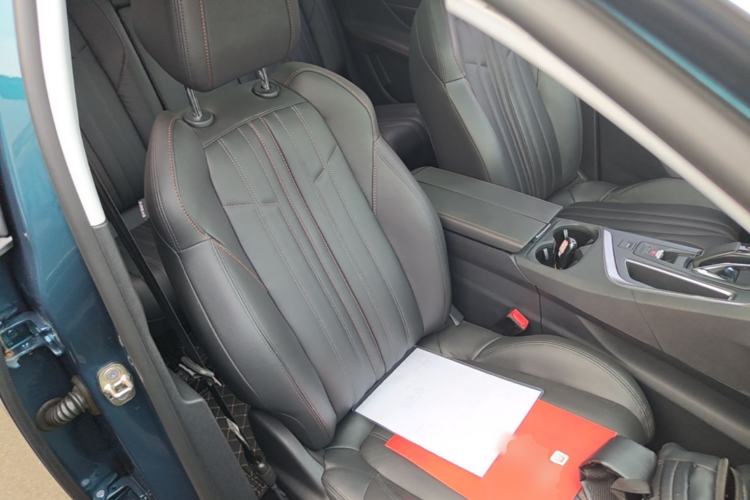 Used Peugeot 5008 2017 380THP 7-Seater Boundary-Free Edition Right Front Seat