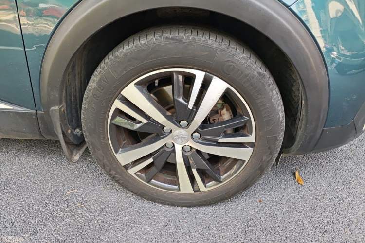 Used Peugeot 5008 2017 350THP 7-Seater Elite Edition Right Front Wheel Hub