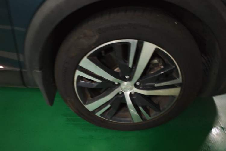 Used Peugeot 5008 2017 380THP 7-Seater Elite Edition Right Front Wheel Hub