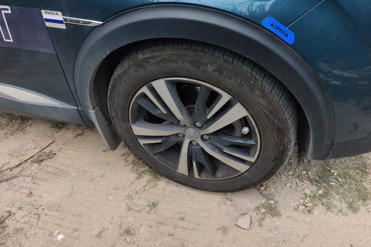 Used Peugeot 5008 2017 350THP 7-Seater Elite Edition Right Front Wheel Hub