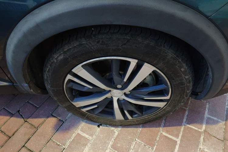 Used Peugeot 5008 2017 380THP 7-Seater Elite Edition Right Front Wheel Hub