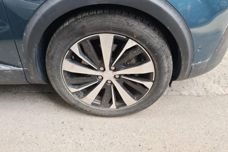 Used Peugeot 5008 2017 380THP 7-Seater Luxury GT Edition Right Front Wheel Hub
