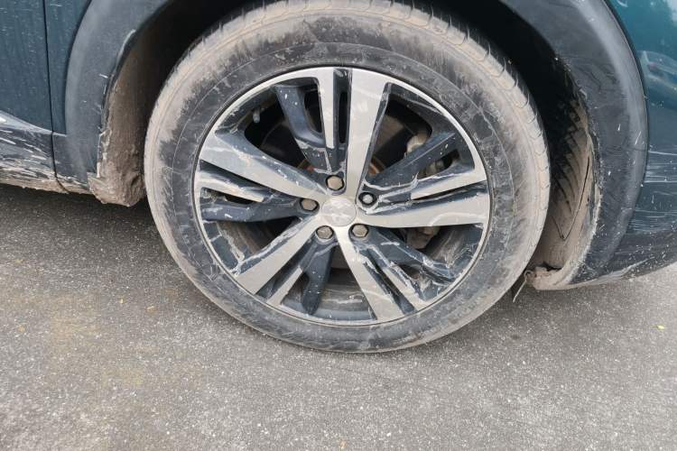 Used Peugeot 5008 2017 350THP 7-Seater Elite Edition Right Front Wheel Hub