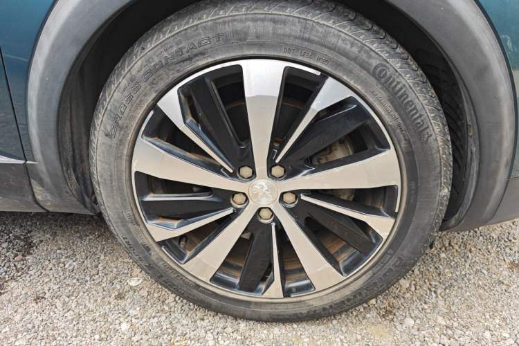 Used Peugeot 5008 2017 380THP 7-Seater Luxury Edition Right Front Wheel Hub