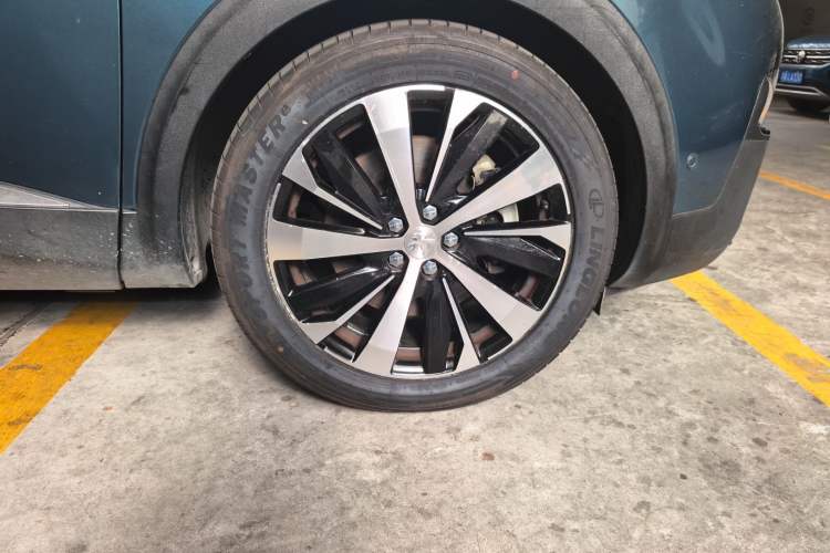 Used Peugeot 5008 2017 380THP 7-Seater Luxury GT Edition Right Front Wheel Hub