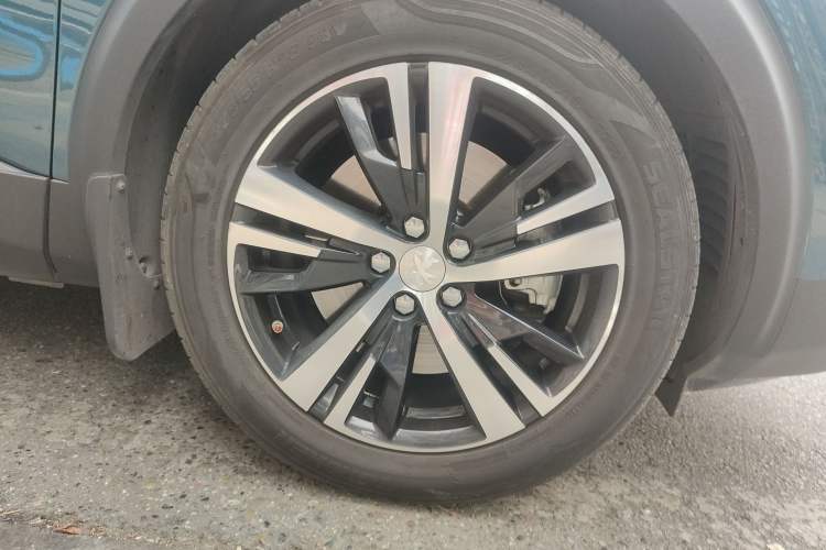 Used Peugeot 5008 2017 350THP 7-Seater Elite Edition Right Front Wheel Hub