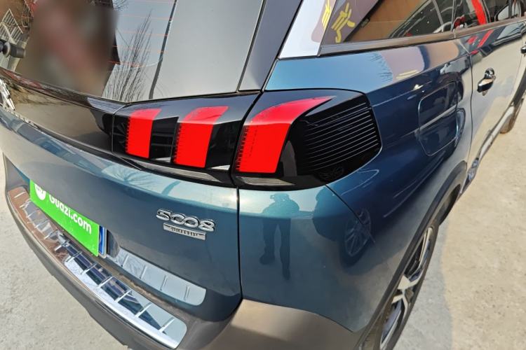 Used Peugeot 5008 2017 380THP 7-Seater Elite Edition Right Rear Taillight