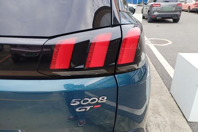Used Peugeot 5008 2017 380THP 7-Seater Luxury GT Edition Right Rear Taillight