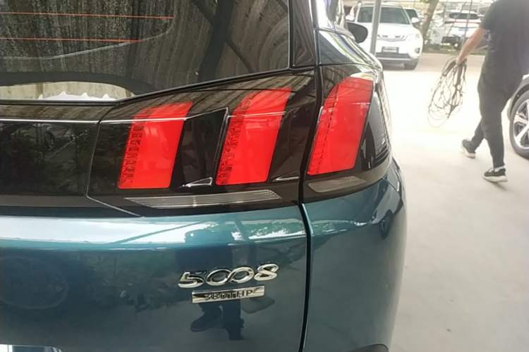 Used Peugeot 5008 2017 380THP 7-Seater Elite Edition Right Rear Taillight