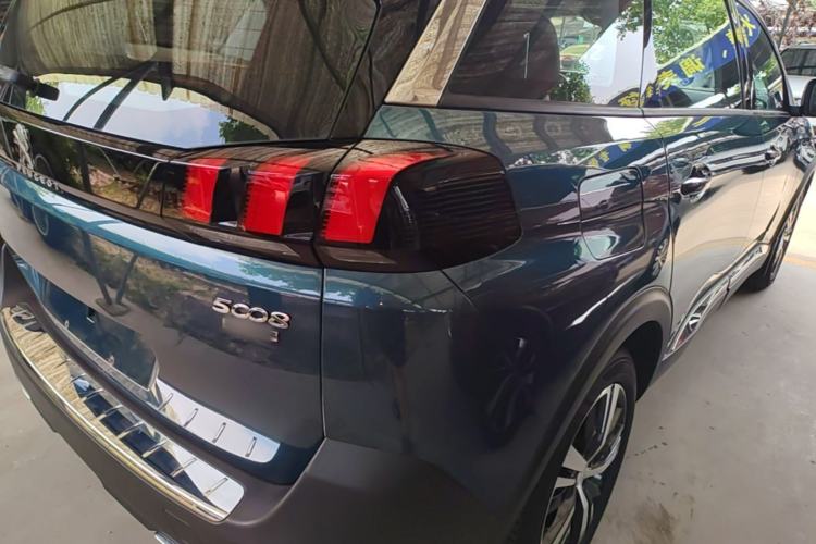 Used Peugeot 5008 2017 380THP 5-Seater Elite Edition Right Rear Taillight