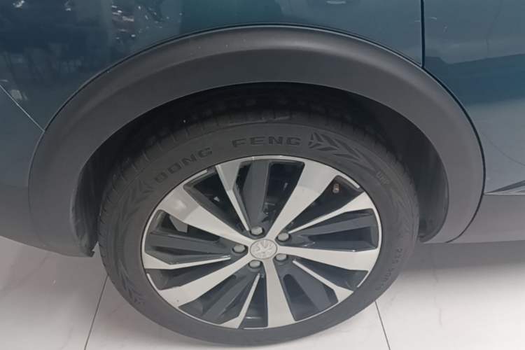 Used Peugeot 5008 2017 380THP 7-Seater Luxury Edition Right Rear Wheel Hub