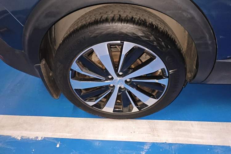 Used Peugeot 5008 2017 380THP 7-Seater Luxury GT Edition Right Rear Wheel Hub