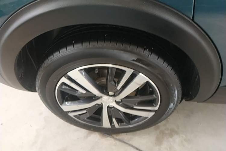 Used Peugeot 5008 2017 380THP 7-Seater Elite Edition Right Rear Wheel Hub