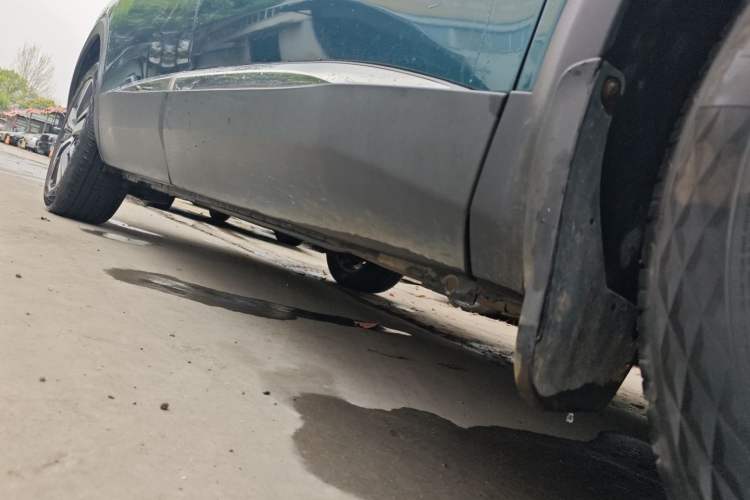 Used Peugeot 5008 2017 350THP 7-Seater Elite Edition Right Side Sill