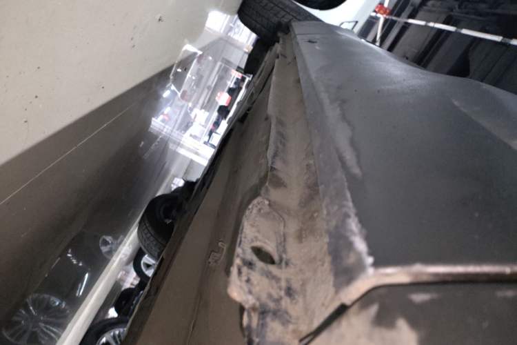 Used Peugeot 5008 2017 380THP 7-Seater Elite Edition Right Side Sill