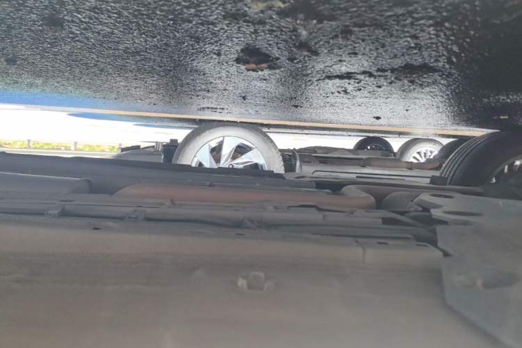 Used Peugeot 5008 2017 350THP 5-Seat Elite Edition Right Side Sill