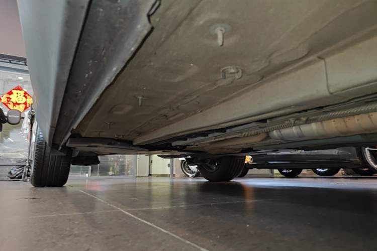 Used Peugeot 5008 2017 380THP 7-Seater Elite Edition Right Side Sill