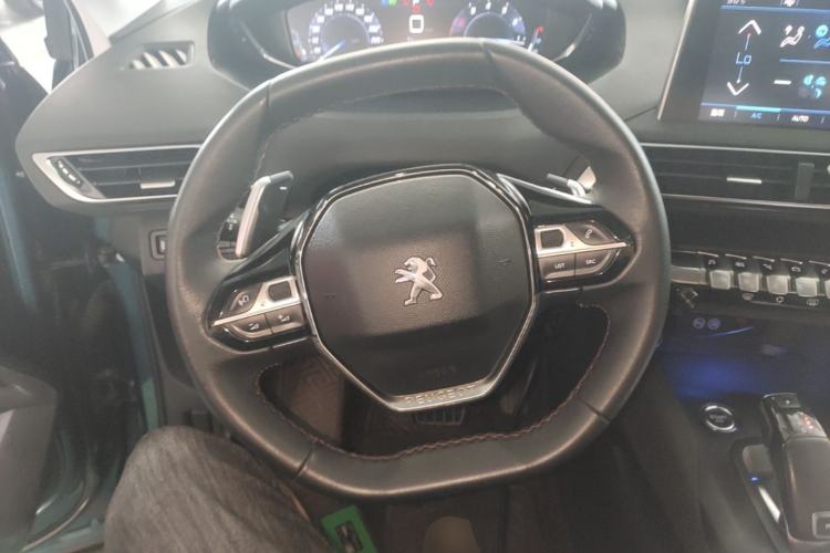 Used Peugeot 5008 2017 380THP 7-Seater Elite Edition Steering Wheel