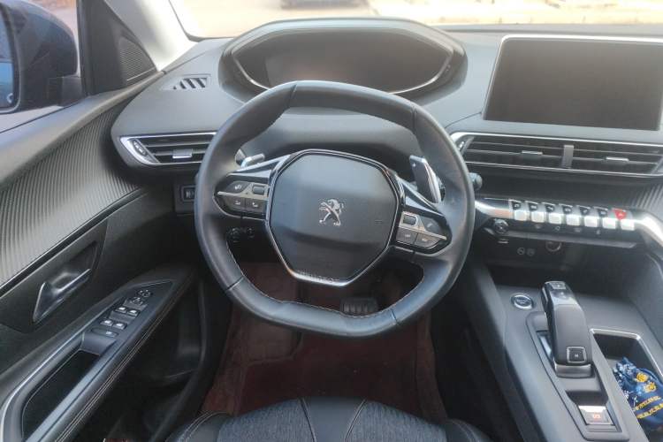 Used Peugeot 5008 2017 350THP 7-Seater Elite Edition Steering Wheel