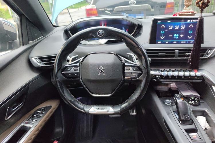Used Peugeot 5008 2017 380THP 7-Seater Luxury GT Edition Steering Wheel