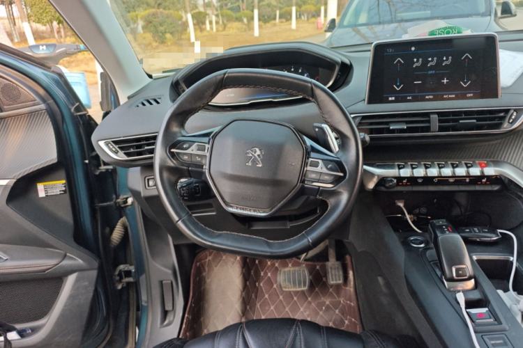 Used Peugeot 5008 2017 350THP 7-Seater Boundless Edition Steering Wheel