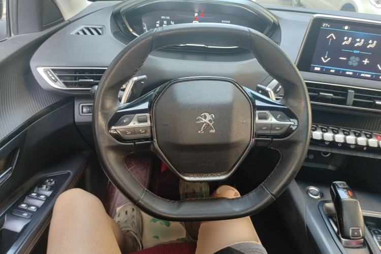 Used Peugeot 5008 2017 380THP 7-Seater Elite Edition Steering Wheel