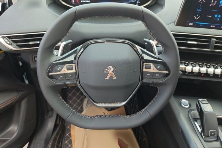 Used Peugeot 5008 2017 380THP 7-Seater Boundary-Free Edition Steering Wheel