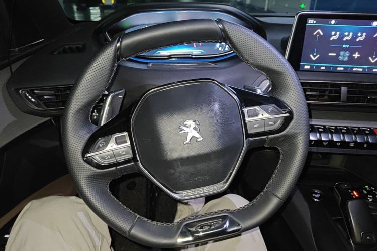 Used Peugeot 5008 2017 380THP 7-Seater Luxury GT Edition Steering Wheel