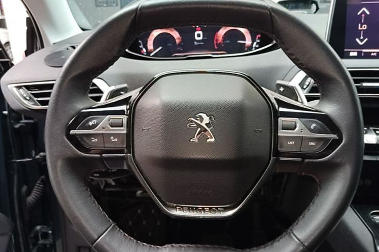 Used Peugeot 5008 2017 350THP 7-Seater Elite Edition Steering Wheel