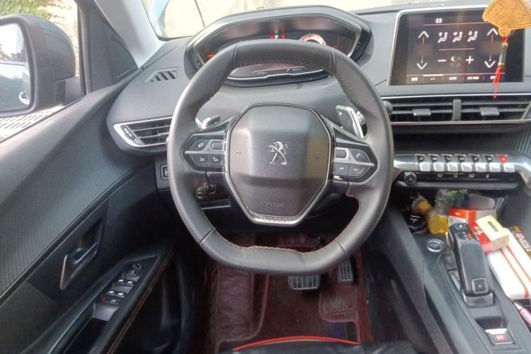 Used Peugeot 5008 2017 380THP 7-Seater Elite Edition Steering Wheel