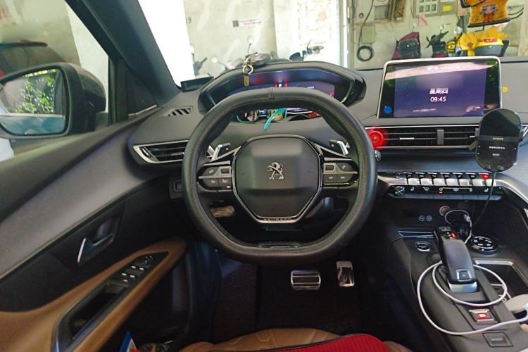 Used Peugeot 5008 2017 380THP 7-Seater Luxury GT Edition Steering Wheel