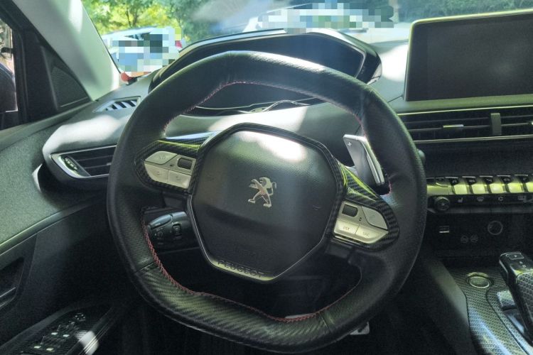 Used Peugeot 5008 2017 380THP 7-Seater Luxury Edition Steering Wheel