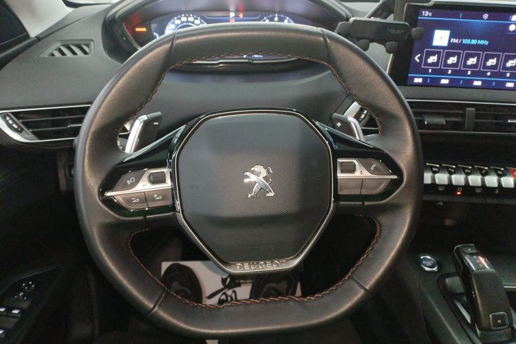 Used Peugeot 5008 2017 380THP 7-Seater Elite Edition Steering Wheel