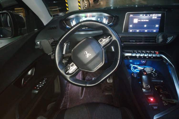 Used Peugeot 5008 2017 380THP 7-Seater Elite Edition Steering Wheel