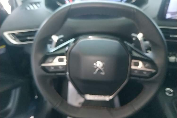 Used Peugeot 5008 2017 380THP 7-Seater Elite Edition Steering Wheel