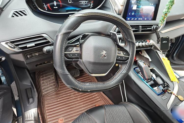 Used Peugeot 5008 2017 350THP 7-Seater Elite Edition Steering Wheel