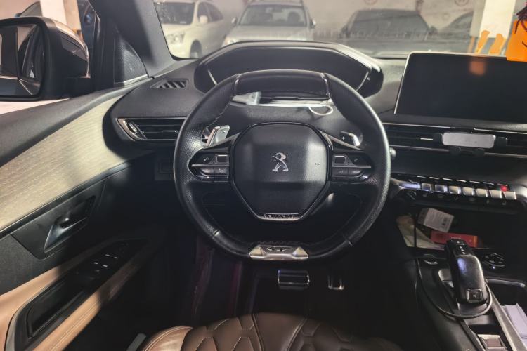 Used Peugeot 5008 2017 380THP 7-Seater Luxury GT Edition Steering Wheel