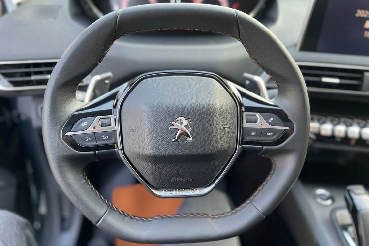 Used Peugeot 5008 2017 380THP 7-Seater Elite Edition Steering Wheel