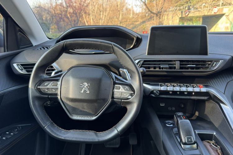 Used Peugeot 5008 2017 380THP 7-Seater Elite Edition Steering Wheel