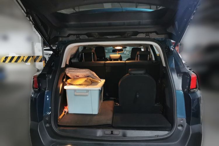 Used Peugeot 5008 2017 380THP 7-Seater Elite Edition Trunk