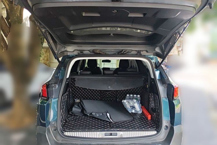 Used Peugeot 5008 2017 350THP 7-Seater Elite Edition Trunk