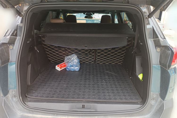 Used Peugeot 5008 2017 380THP 7-Seater Luxury GT Edition Trunk