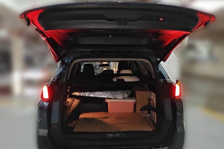 Used Peugeot 5008 2017 350THP 7-Seater Elite Edition Trunk