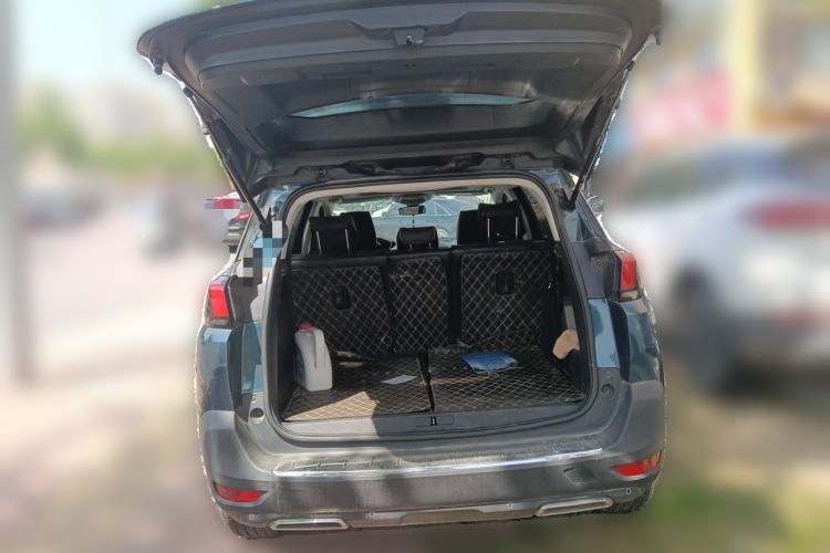 Used Peugeot 5008 2017 380THP 7-Seater Elite Edition Trunk