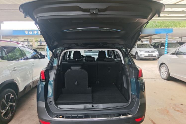 Used Peugeot 5008 2017 380THP 7-Seater Boundary-Free Edition Trunk