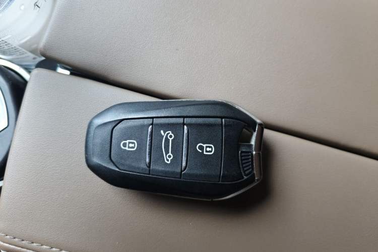Used Peugeot 5008 2017 380THP 7-Seater Luxury GT Edition Vehicle Key